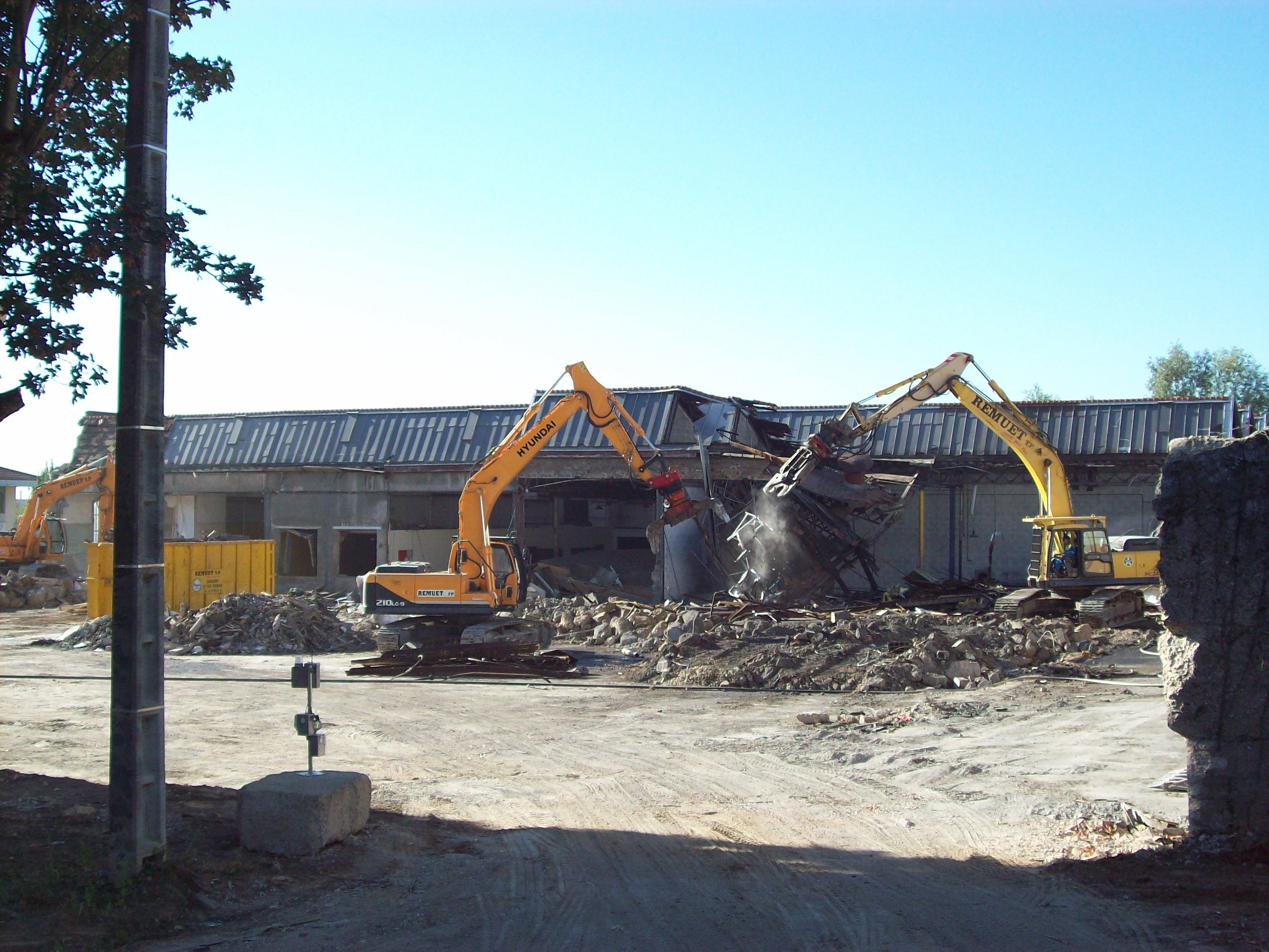 2-chantier1-demolition-industriel-villefranche (2)