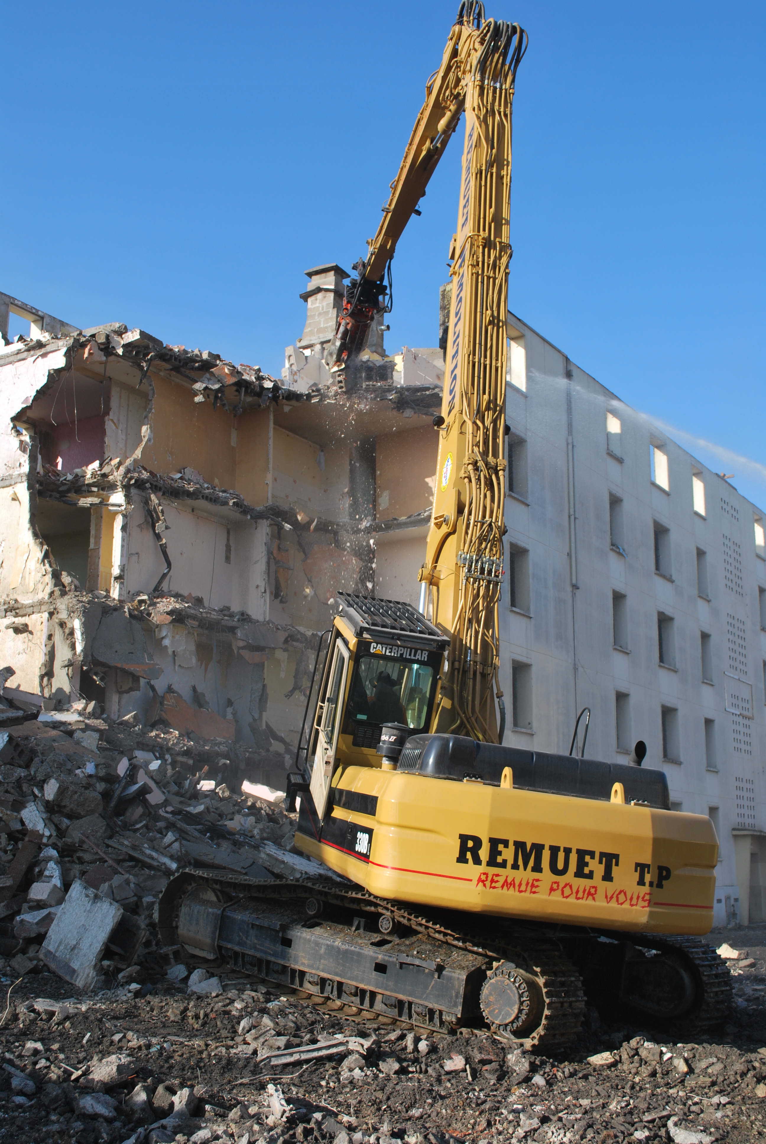 3-chantier5-demolition-immeuble-villefranche (3)