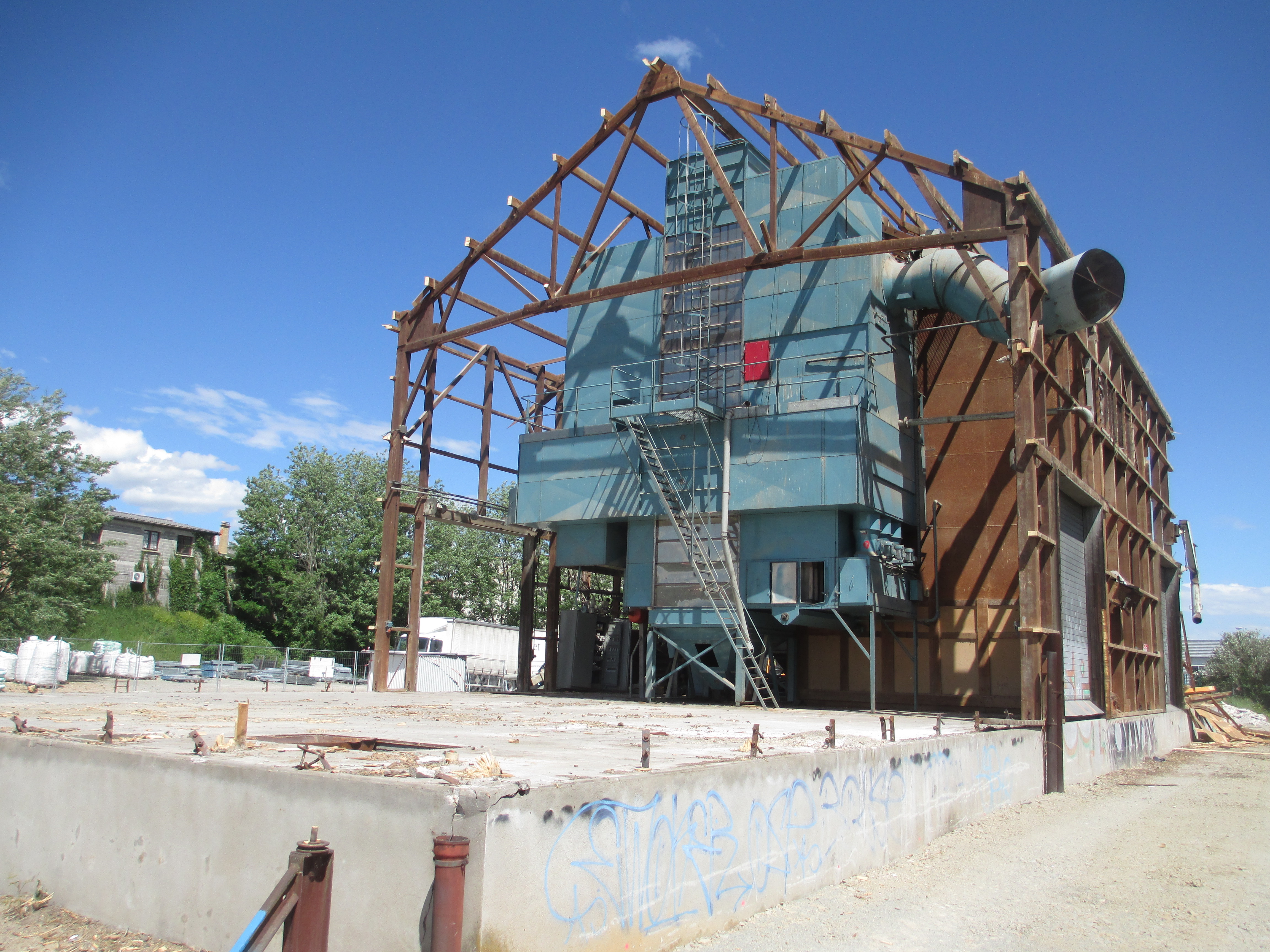 1-chantier9-demolition-silo-limas (3)