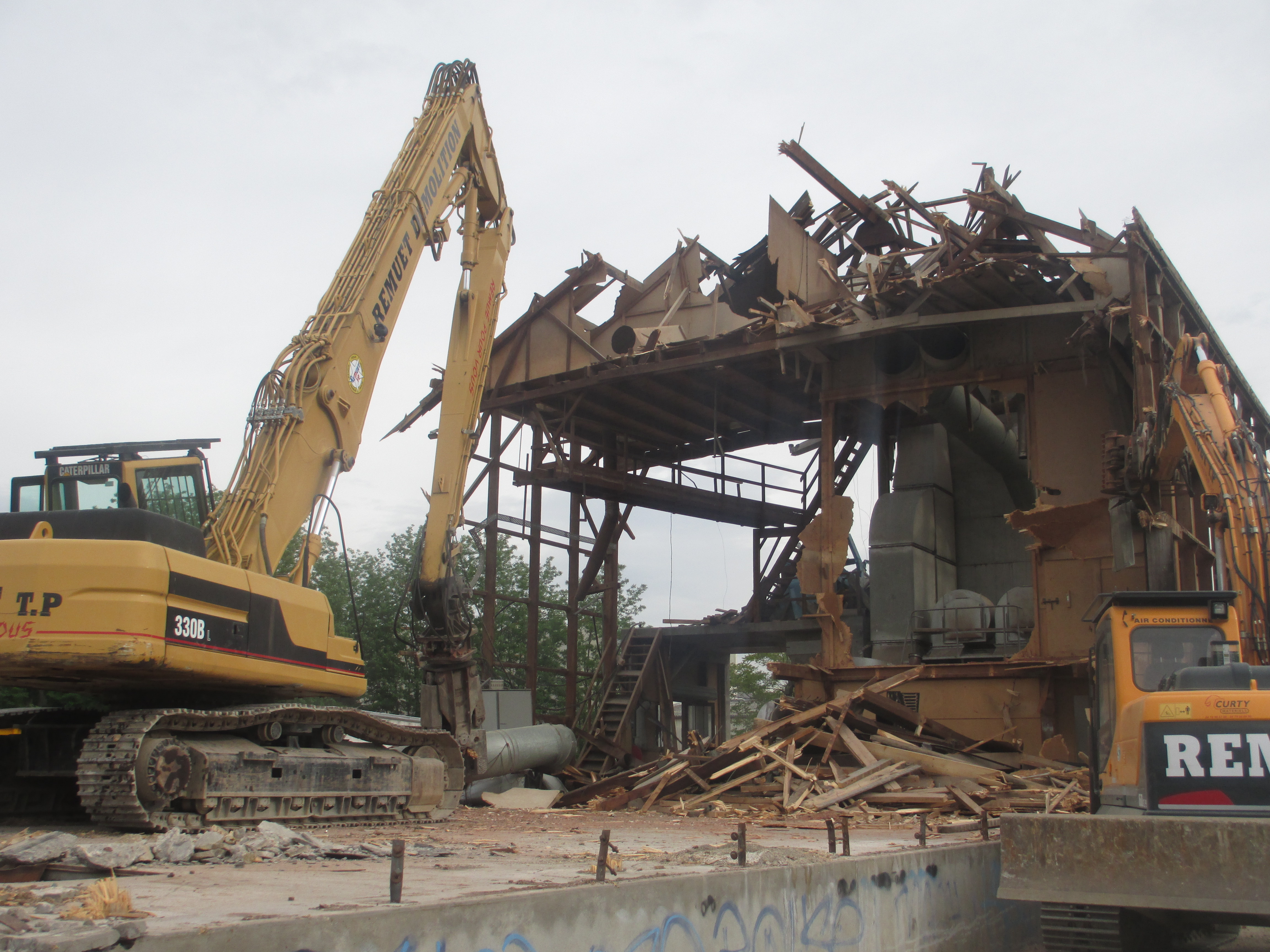 4-chantier9-demolition-silo-limas (5)