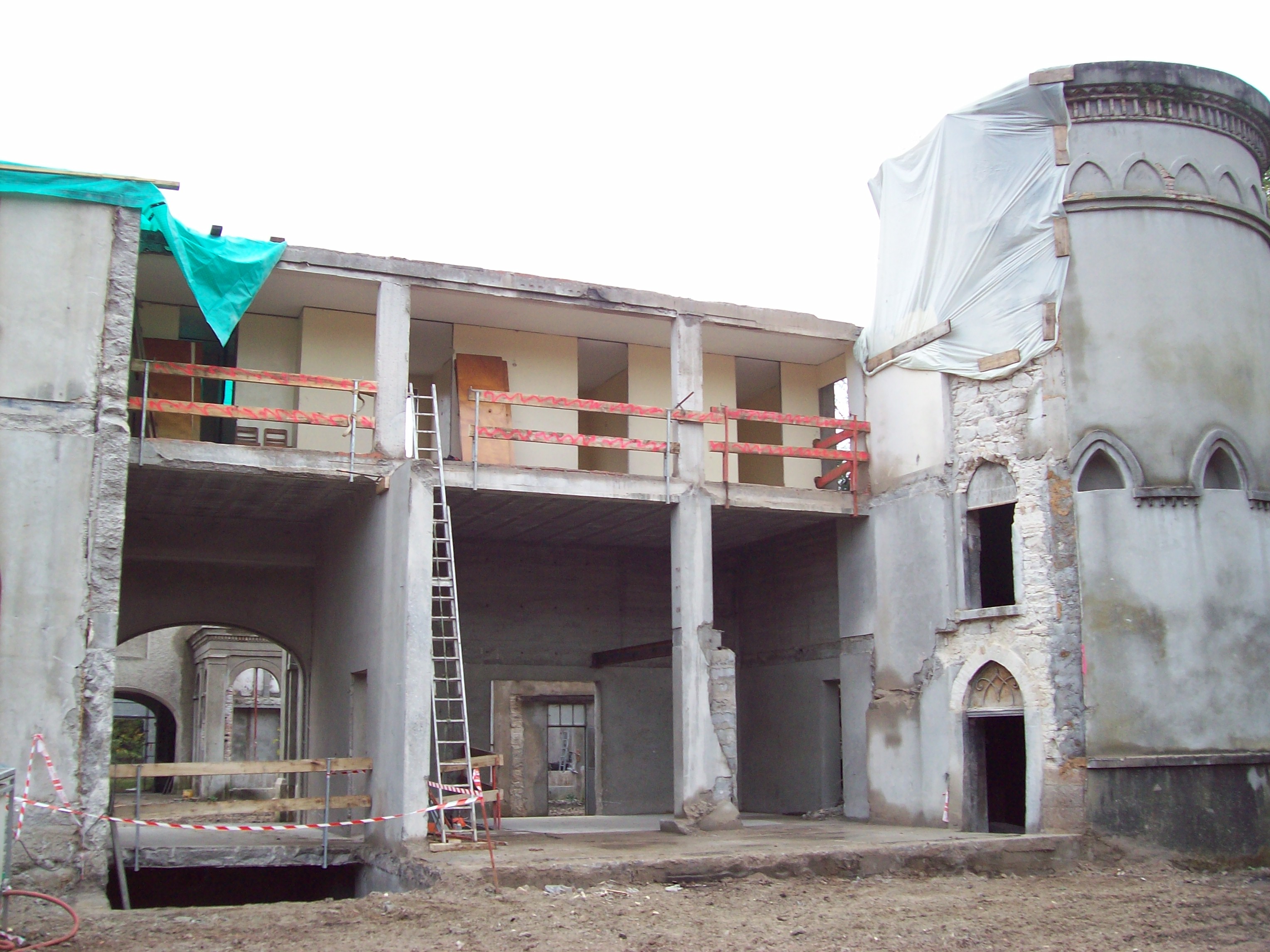 3-chantier3-demolition-chateau-tassin (4)